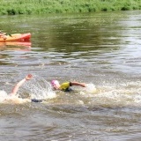 Pływający zawodnicy w Samsung River Triathlon Series (3)