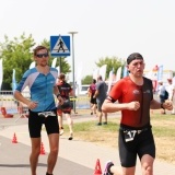 Biegnący zawodnicy w Samsung River Triathlon Series (5)