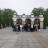 Uczniowie na Placu Piłsudskiego w Warszawie 