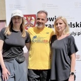 Wicestarosta Rafał Zimny wraz z Dyrektor szkoły Monika Kozber