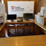Nowy sprzęt komputerowy dotarł do Starostwa Powiatowego w Szamotułach  (1)