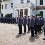 Policjanci na uroczystości pod Muzeum Zamek - Górków 