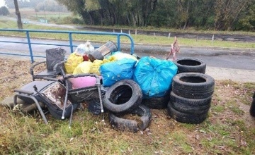 Zebrane śmieci z terenów wokół Zbiornika Radzyny Duże