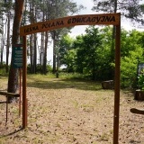 Wejście na Leśną Polanę Edukacyjną w Radzynach